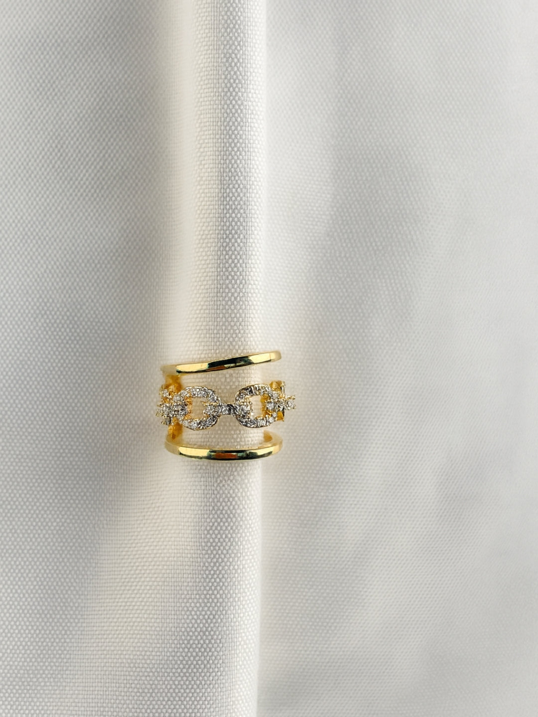 Ear cuff  Cadena Brillante Dorada